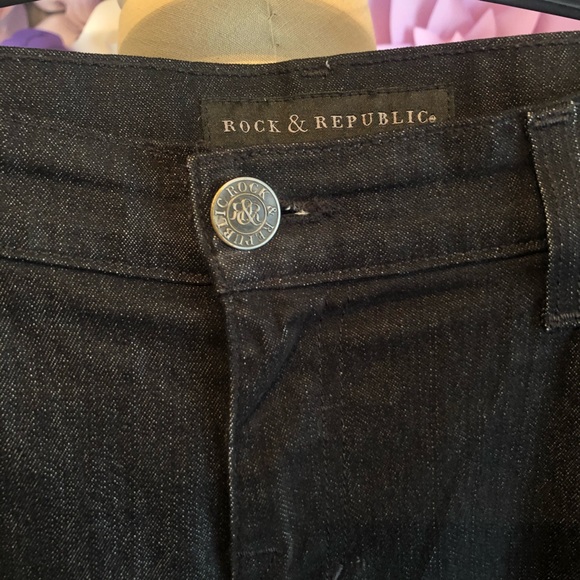 Rock & Republic Black Jeans - Picture 2 of 5